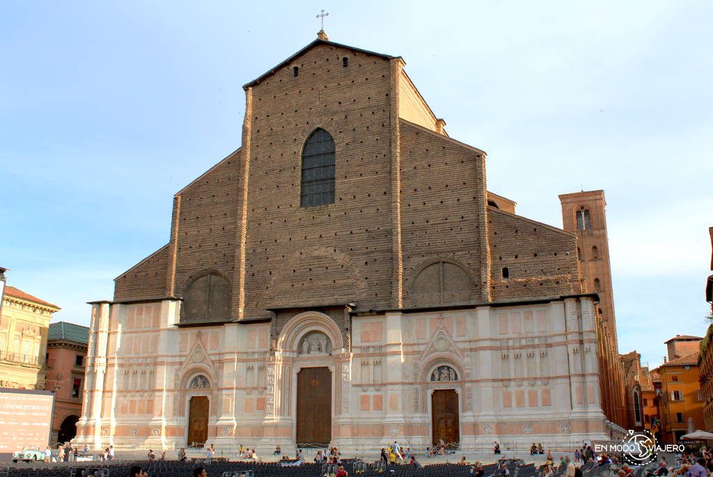 Qué ver en Bolonia: la Basílica de San Petronio.