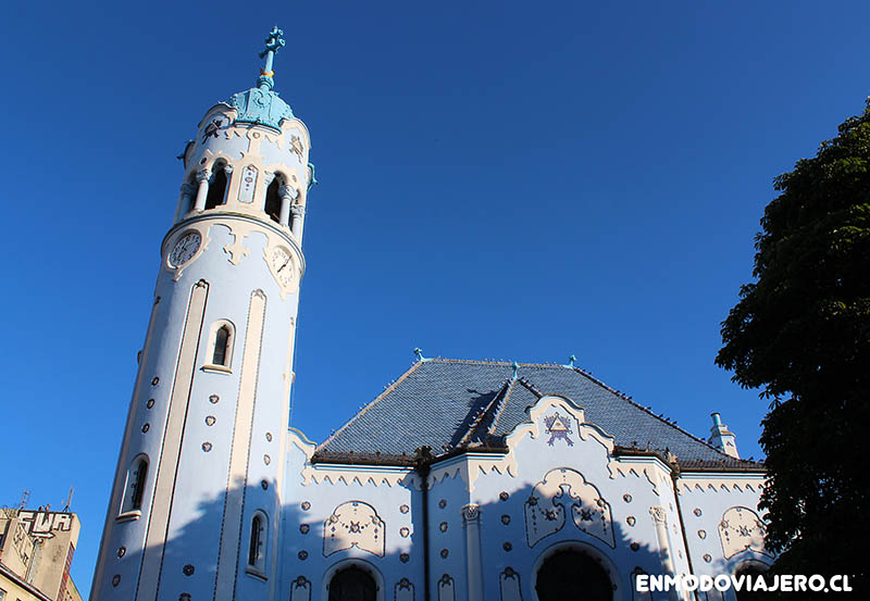 iglesia azul de bratislava