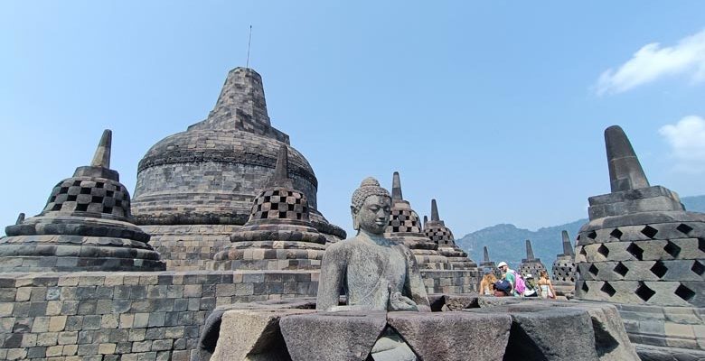 Cómo visitar Borobudur, el templo budista más grande del mundo